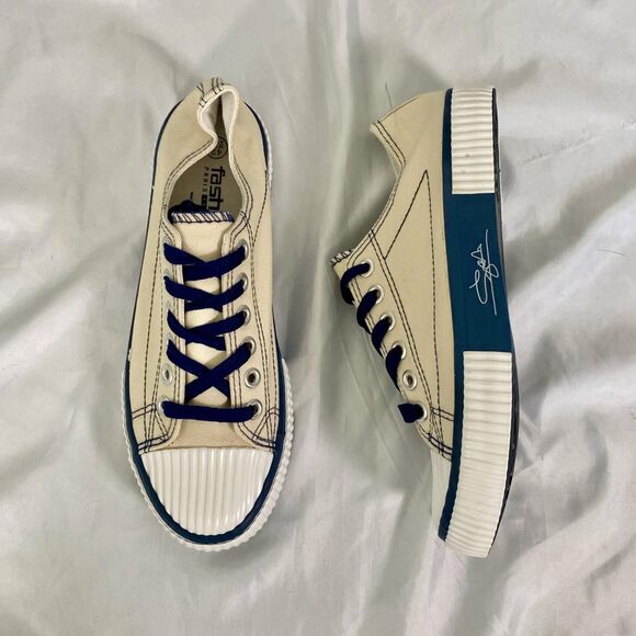 NWOB Cream Navy Blue Skater Lace Up Fashion Sneaker EU 42 US 11.5 - Picture 8 of 8